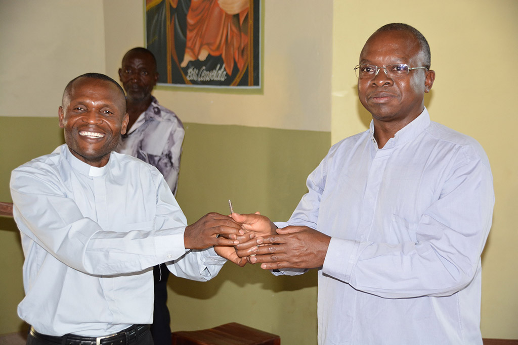 25 INMD Pe Kwajaba recebe chave da igreja
